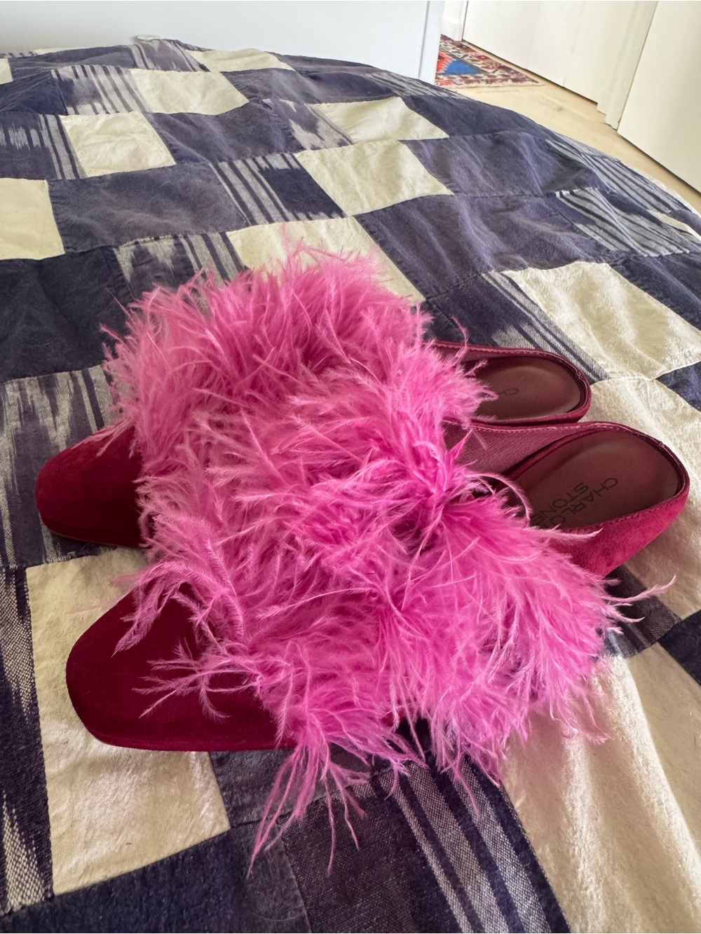 Charlotte Stone Feather Slide Mules Size 6